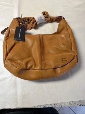 Spike & Sparrow Camel Leather Shoulder Bag with Wrapped Handle